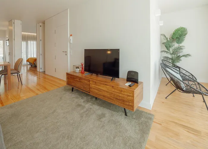 Panoramic Views With Terrace By Vacationy *