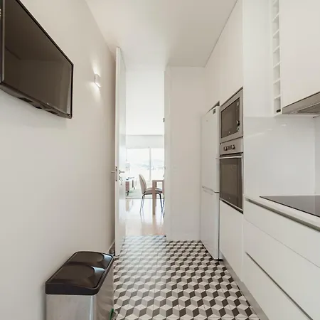 Panoramic Views With Terrace By Vacationy Appartement Porto